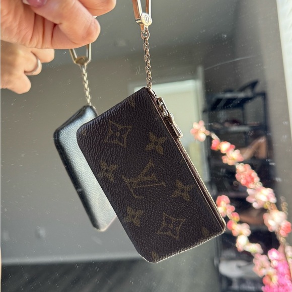 Louis Vuitton Dark Brown Monogram Coin Purse - Picture 8 of 8
